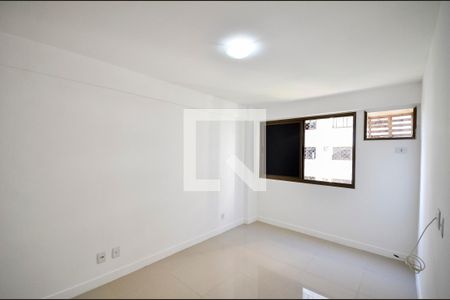 Apartamento à venda com 90m², 3 quartos e 2 vagasSuíte