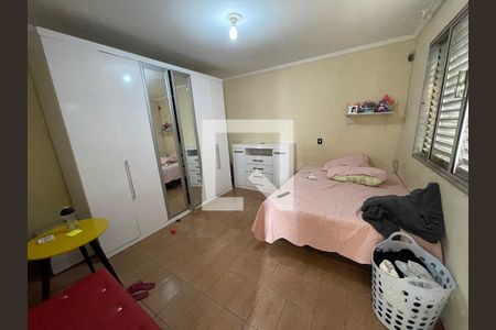 Casa à venda com 276m², 5 quartos e 4 vagas Casa à venda com 276m², 5 quartos e 4 vagasQuarto 5