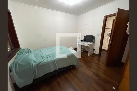 Casa à venda com 276m², 5 quartos e 4 vagas Casa à venda com 276m², 5 quartos e 4 vagasQuarto 3