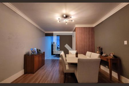 Casa à venda com 272m², 5 quartos e 3 vagas Casa à venda com 272m², 5 quartos e 3 vagasSala - Casa 2