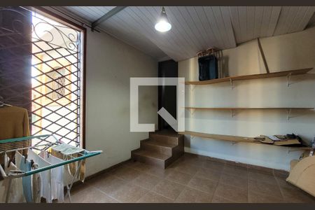 Casa à venda com 272m², 5 quartos e 3 vagas Casa à venda com 272m², 5 quartos e 3 vagasQuarto de serviço