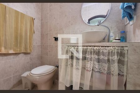 Casa à venda com 272m², 5 quartos e 3 vagas Casa à venda com 272m², 5 quartos e 3 vagasBanheiro da suíte 3