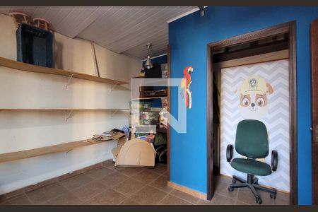 Casa à venda com 272m², 5 quartos e 3 vagas Casa à venda com 272m², 5 quartos e 3 vagasQuarto de serviço