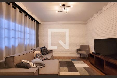 Casa à venda com 272m², 5 quartos e 3 vagas Casa à venda com 272m², 5 quartos e 3 vagasSala - Casa 2