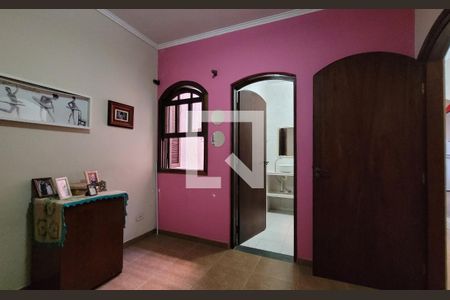 Casa à venda com 272m², 5 quartos e 3 vagas Casa à venda com 272m², 5 quartos e 3 vagasSuíte 2