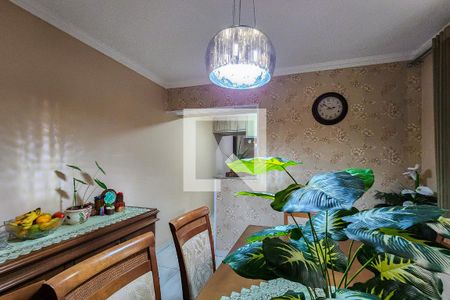 Casa à venda com 170m², 3 quartos e 2 vagas Casa à venda com 170m², 3 quartos e 2 vagasSala de Jantar