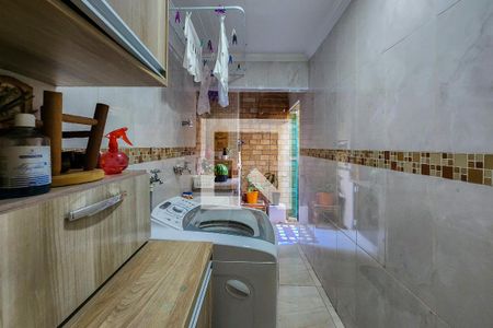 Casa à venda com 170m², 3 quartos e 2 vagas Casa à venda com 170m², 3 quartos e 2 vagasÁrea de Serviço