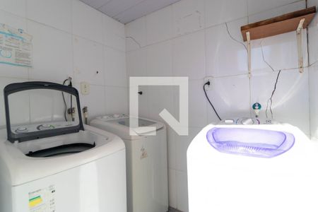 Studio para alugar com 30m², 1 quarto e 1 vaga Studio para alugar com 30m², 1 quarto e 1 vagaÁrea Comum - lavanderia