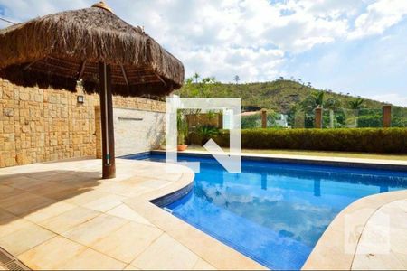 Casa à venda com 619m², 5 quartos e 7 vagasÁrea Externa