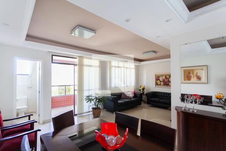 Apartamento à venda com 276m², 4 quartos e 3 vagas Apartamento à venda com 276m², 4 quartos e 3 vagasSala de Jantar