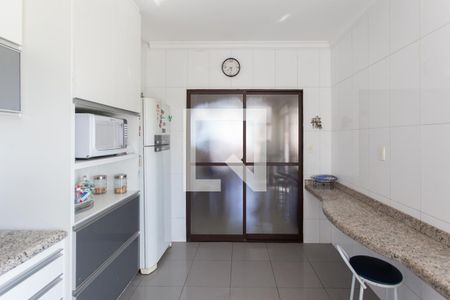 Apartamento à venda com 276m², 4 quartos e 3 vagas Apartamento à venda com 276m², 4 quartos e 3 vagasCozinha