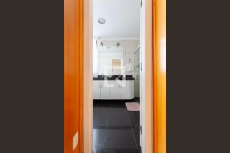 Apartamento à venda com 276m², 4 quartos e 3 vagas Apartamento à venda com 276m², 4 quartos e 3 vagasBanheiro da Suíte