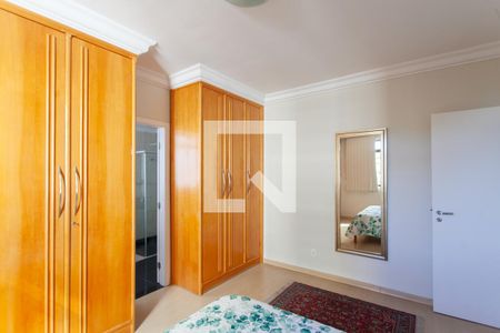 Apartamento à venda com 276m², 4 quartos e 3 vagas Apartamento à venda com 276m², 4 quartos e 3 vagasSuíte