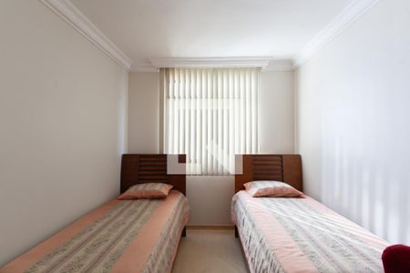 Apartamento à venda com 276m², 4 quartos e 3 vagas Apartamento à venda com 276m², 4 quartos e 3 vagasQuarto 2