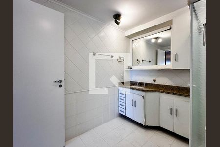 Apartamento à venda com 230m², 4 quartos e 5 vagasBanheiro Suíte 2