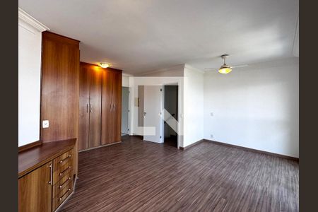 Apartamento à venda com 230m², 4 quartos e 5 vagasSuíte 1