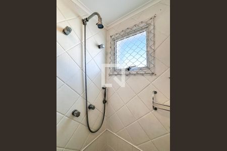 Apartamento à venda com 230m², 4 quartos e 5 vagasBanheiro Social