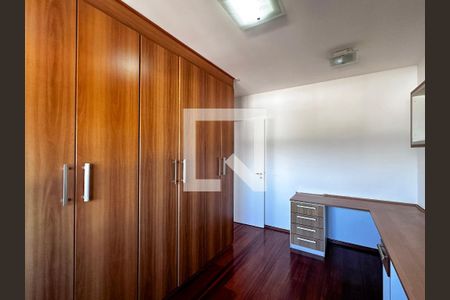 Apartamento à venda com 230m², 4 quartos e 5 vagasEscritório