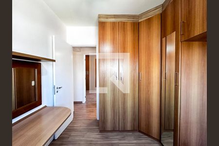 Apartamento à venda com 230m², 4 quartos e 5 vagasQuarto 4