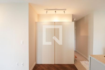 Sala de apartamento para alugar com 2 quartos, 57m² em Vila Ester (zona Norte), São Paulo