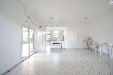 Apartamento à venda com 62m², 3 quartos e 1 vaga Apartamento à venda com 62m², 3 quartos e 1 vagaÁrea comum - Salão de festas