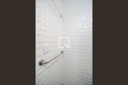 Apartamento à venda com 62m², 3 quartos e 1 vaga Apartamento à venda com 62m², 3 quartos e 1 vagaBarras de apoio