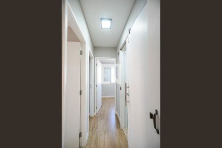 Apartamento à venda com 62m², 3 quartos e 1 vaga Apartamento à venda com 62m², 3 quartos e 1 vagaCorredor dos quartos