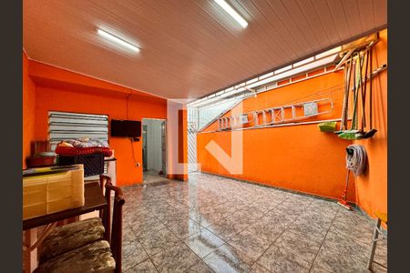 Casa à venda com 325m², 3 quartos e 5 vagas Casa à venda com 325m², 3 quartos e 5 vagasÁrea de Serviço