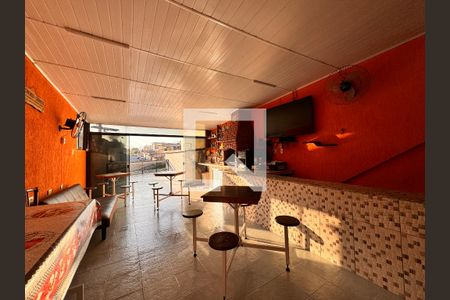 Casa à venda com 325m², 3 quartos e 5 vagas Casa à venda com 325m², 3 quartos e 5 vagasVaranda gourmet