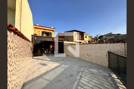 Casa à venda com 325m², 3 quartos e 5 vagas Casa à venda com 325m², 3 quartos e 5 vagasQuintal