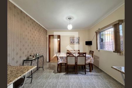 Casa à venda com 325m², 3 quartos e 5 vagas Casa à venda com 325m², 3 quartos e 5 vagasCozinha