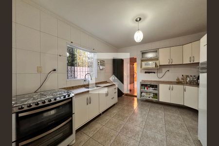 Casa à venda com 325m², 3 quartos e 5 vagas Casa à venda com 325m², 3 quartos e 5 vagasCozinha