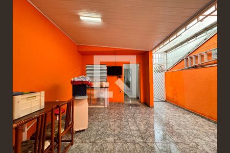 Casa à venda com 325m², 3 quartos e 5 vagas Casa à venda com 325m², 3 quartos e 5 vagasÁrea de Serviço