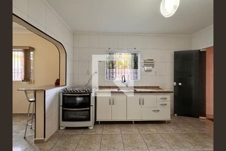 Casa à venda com 325m², 3 quartos e 5 vagas Casa à venda com 325m², 3 quartos e 5 vagasCozinha