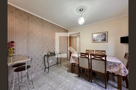 Casa à venda com 325m², 3 quartos e 5 vagas Casa à venda com 325m², 3 quartos e 5 vagasCozinha