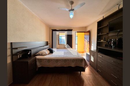 Casa à venda com 325m², 3 quartos e 5 vagas Casa à venda com 325m², 3 quartos e 5 vagasQuarto 3