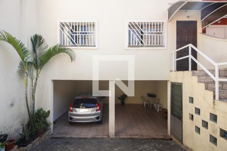 Casa à venda com 90m², 2 quartos e 4 vagas Casa à venda com 90m², 2 quartos e 4 vagasGaragem
