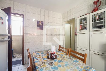 Casa à venda com 90m², 2 quartos e 4 vagas Casa à venda com 90m², 2 quartos e 4 vagasCozinha