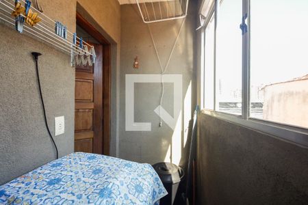 Casa à venda com 90m², 2 quartos e 4 vagas Casa à venda com 90m², 2 quartos e 4 vagasÁrea de Serviço