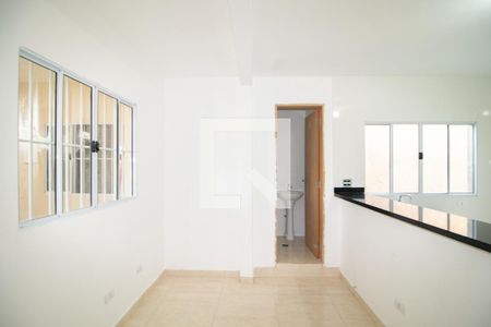 Sala de apartamento para alugar com 1 quarto, 48m² em Vila Irmãos Arnoni, São Paulo