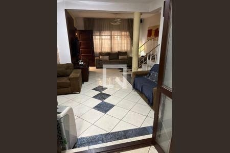 Casa para alugar com 500m², 2 quartos e 2 vagas