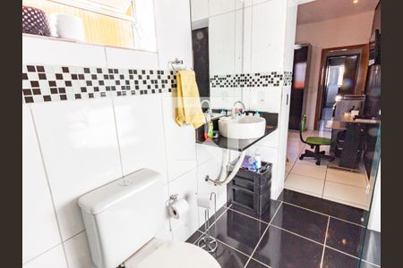 Casa à venda com 160m², 3 quartos e 1 vaga Casa à venda com 160m², 3 quartos e 1 vagaBanheiro da Suíte 1