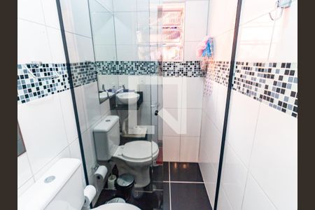 Casa à venda com 160m², 3 quartos e 1 vaga Casa à venda com 160m², 3 quartos e 1 vagaBanheiro da Suíte 3