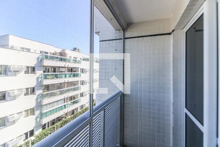 Apartamento à venda com 126m², 3 quartos e 1 vaga Apartamento à venda com 126m², 3 quartos e 1 vagaSuíte 1 - Varanda