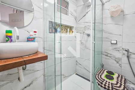 Apartamento para alugar com 140m², 3 quartos e 1 vaga Apartamento para alugar com 140m², 3 quartos e 1 vagaBanheiro da suíte