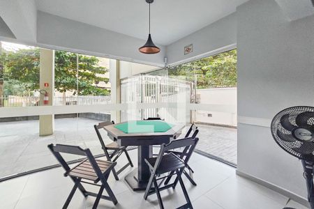 Apartamento para alugar com 140m², 3 quartos e 1 vaga Apartamento para alugar com 140m², 3 quartos e 1 vagaÁrea de Lazer