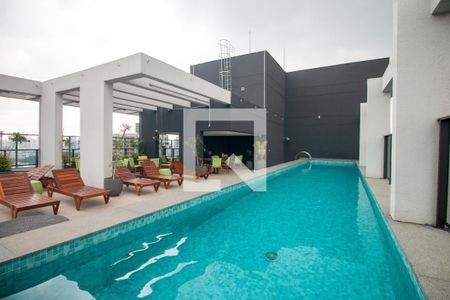Piscina de kitnet/studio à venda com 1 quarto, 27m² em Jardim das Acácias, São Paulo