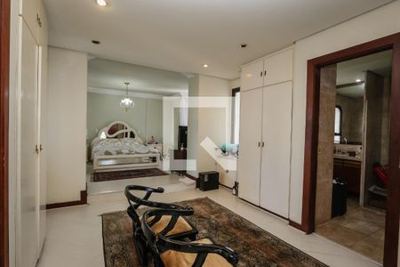 Apartamento à venda com 380m², 5 quartos e 4 vagasCloset da Suite Master