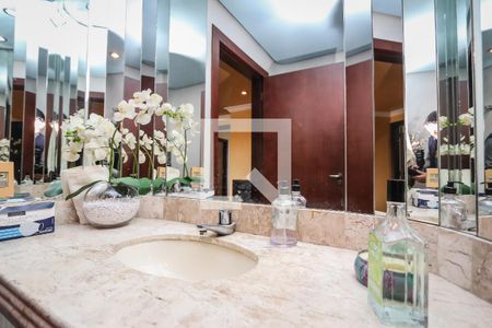 Apartamento à venda com 380m², 5 quartos e 4 vagasLavabo