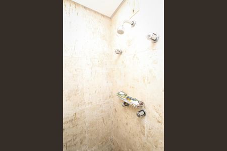 Apartamento à venda com 380m², 5 quartos e 4 vagasBanheiro Feminino da Suite Master